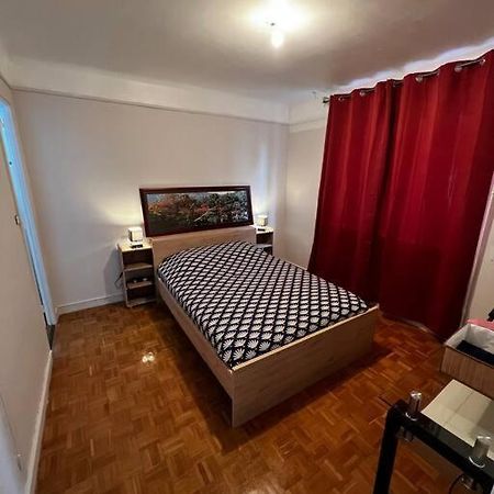 Appartement Avec Balcon En Centre Ville Bourges Luaran gambar