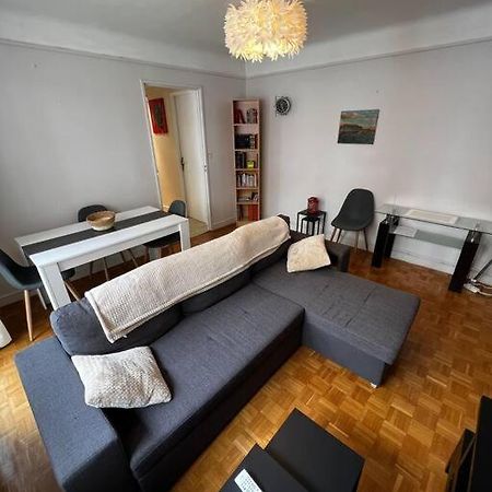 Appartement Avec Balcon En Centre Ville Bourges Luaran gambar