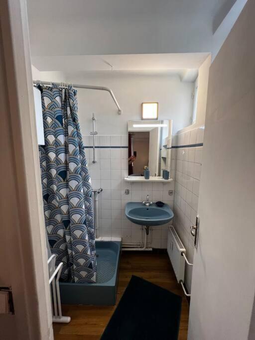Appartement Avec Balcon En Centre Ville Bourges Luaran gambar